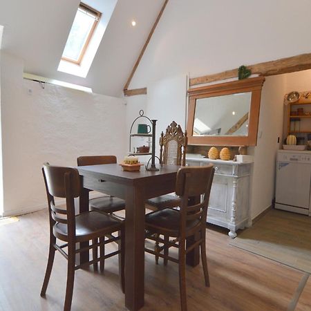 Cozy Apartment In Immerath With Fishing Near Buitenkant foto
