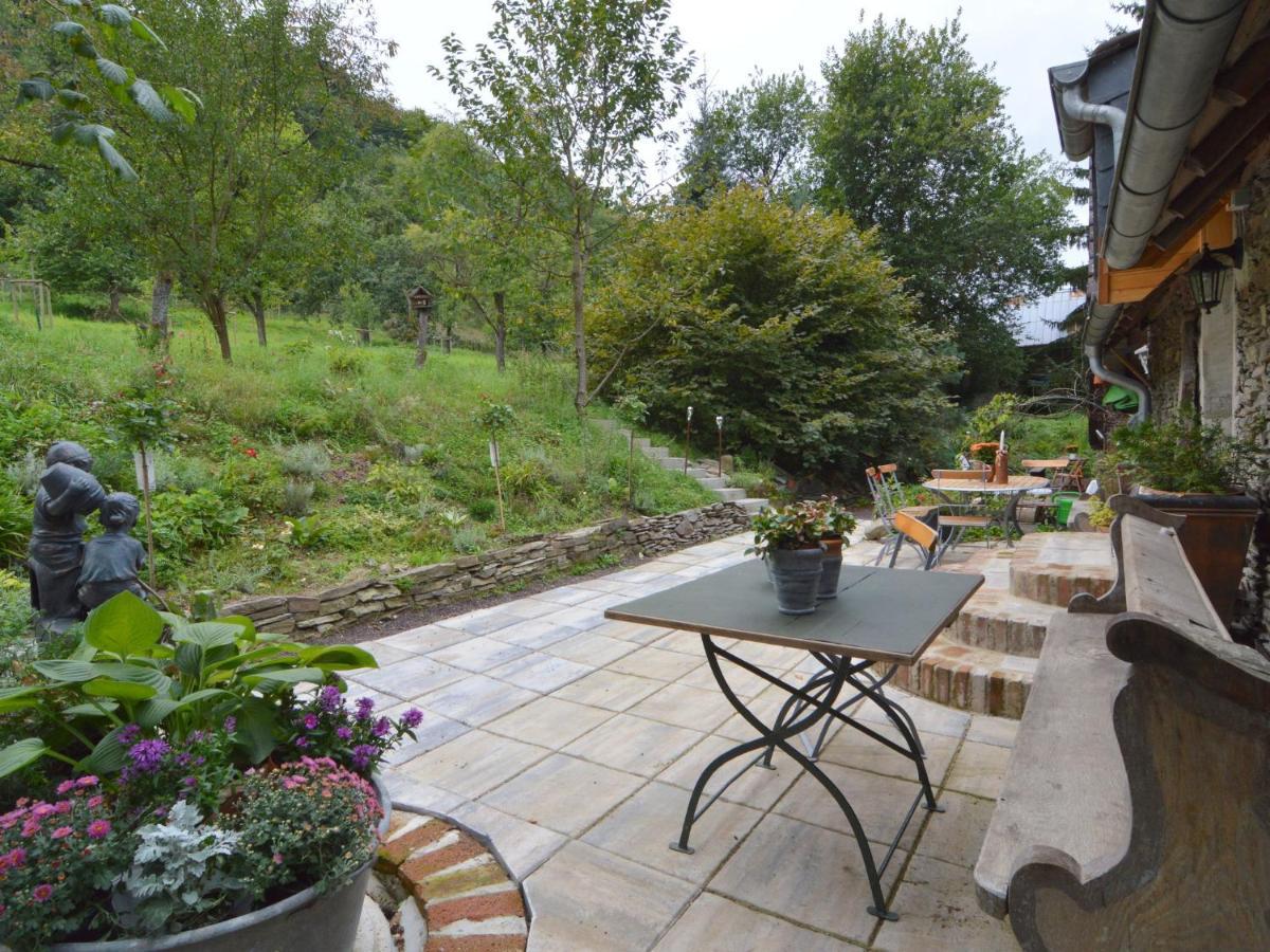 Cozy Apartment In Immerath With Fishing Near Buitenkant foto