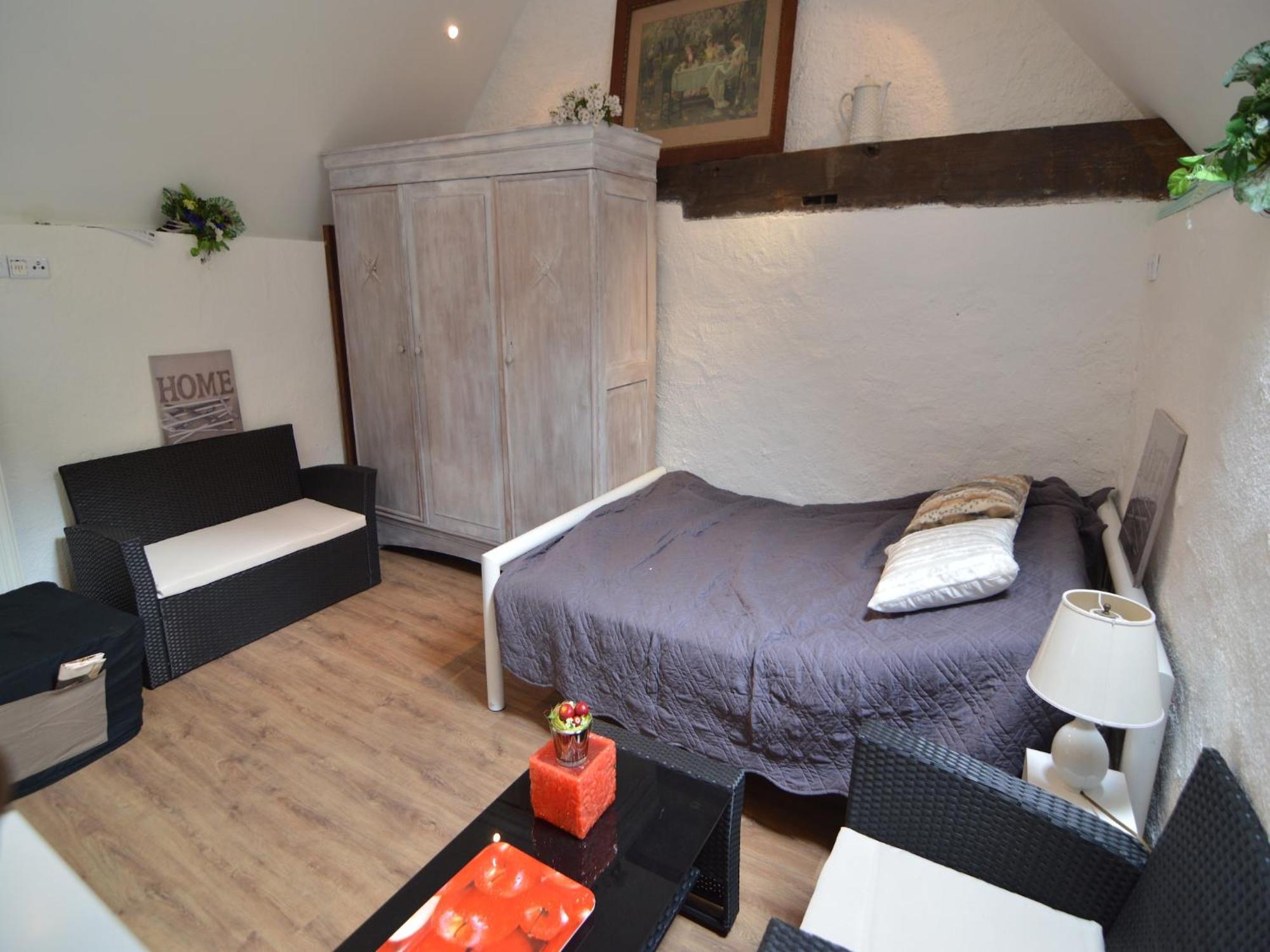 Cozy Apartment In Immerath With Fishing Near Buitenkant foto
